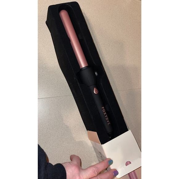 FoxyBae Rose Gold & Black 25mm Curling Wand BRAND NEW in BOX!! - Picture 4 of 4